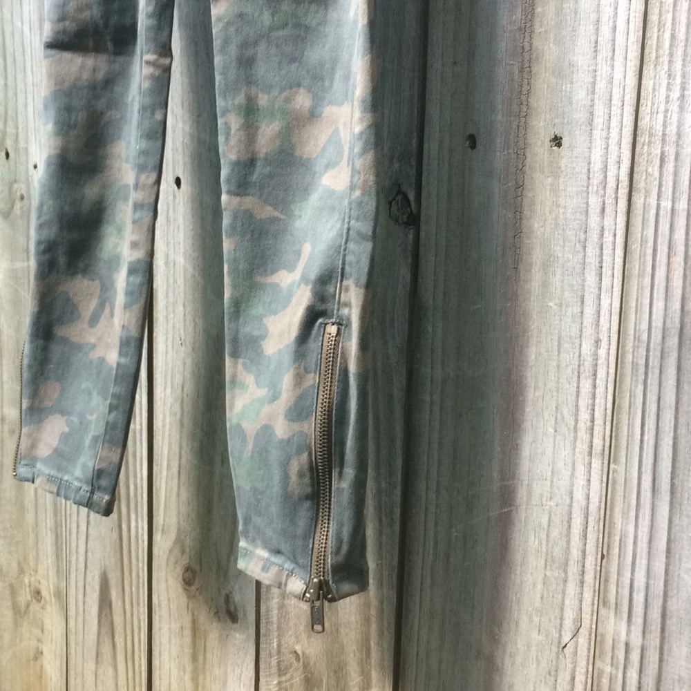 Camo. Pants - Picture 6 of 8